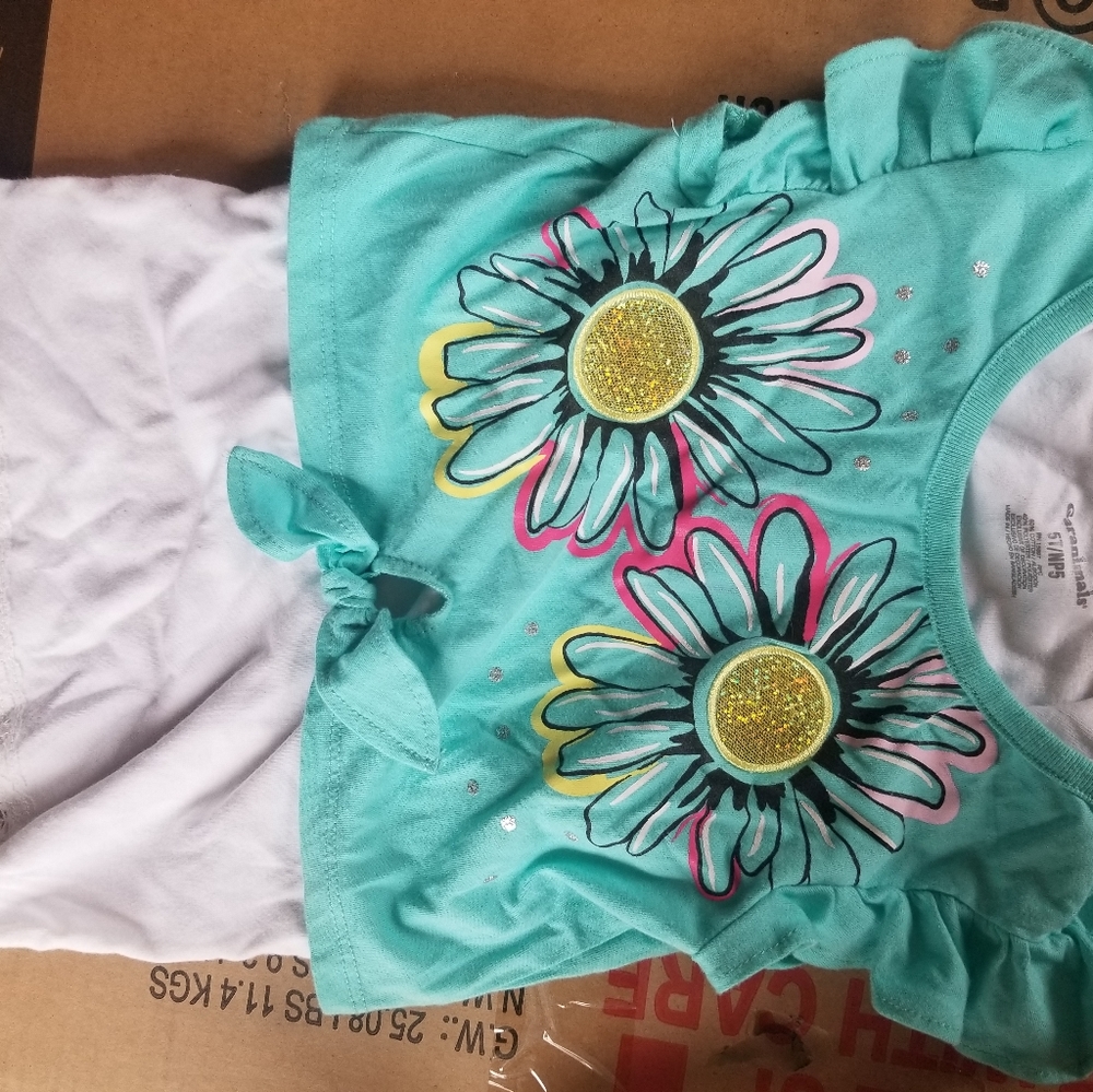 Girl's shirt